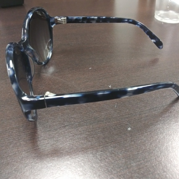 BLNQ Sunglasses - Picture 4 of 6